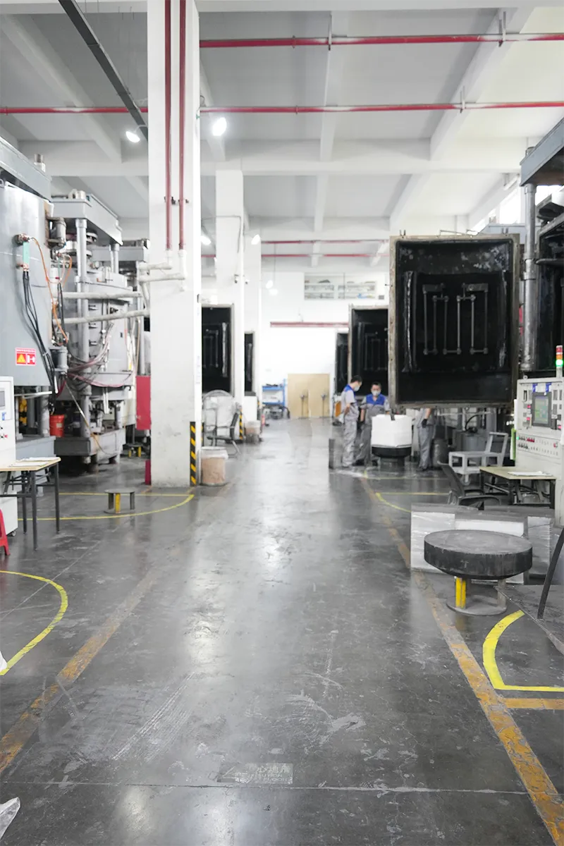 ITOWU ceramic production capacity for pilot and volume orders
